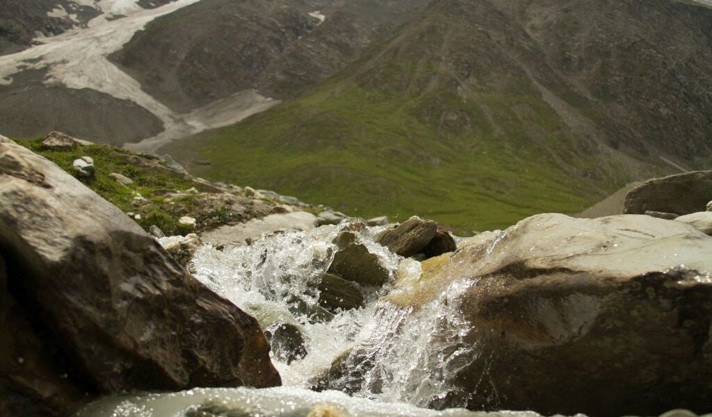 مەھبۇبنىڭ ناخشىسى